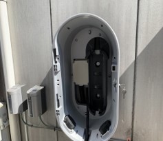 S様邸ポルシェ充電ドッグ設置工事 | 株式会社アイ・ム | 神奈川県横浜 